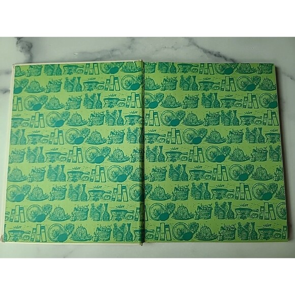 Woman's Day Encyclopedia Of Cookery Volume 7 - Picture 2 of 10